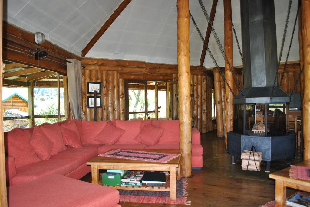 Greenfire Drakensberg Lodge Bonjaneni Buitenkant foto